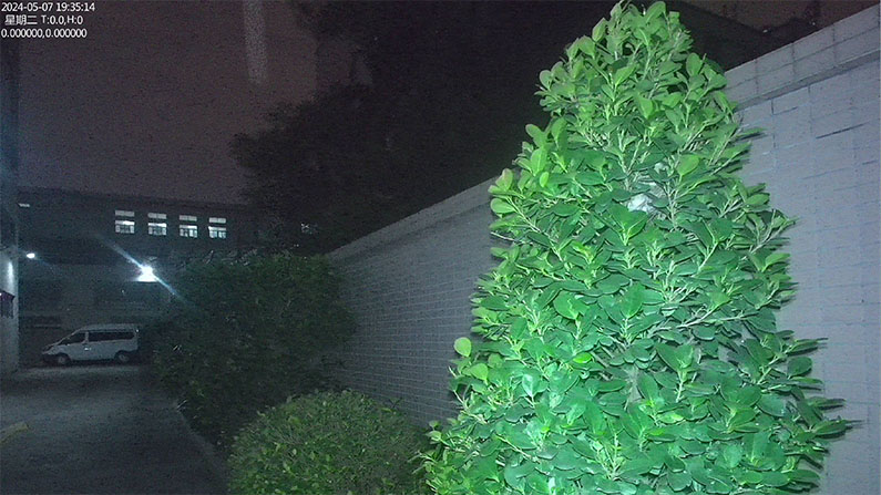 4G紅外相機(jī)夜間拍彩照.jpg